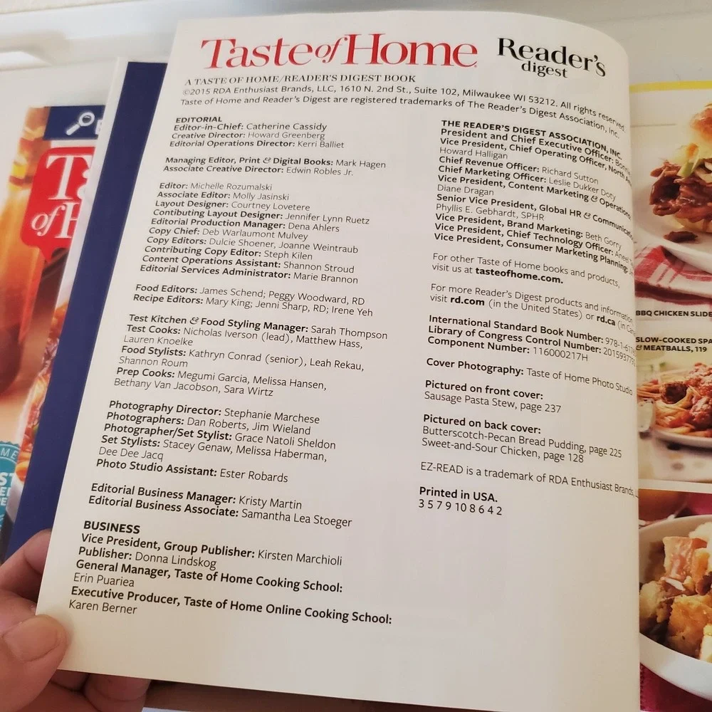 Lot Of 2 Taste of Home Large Print Make Ahead and Slow Cooker Hardcover EZ Read